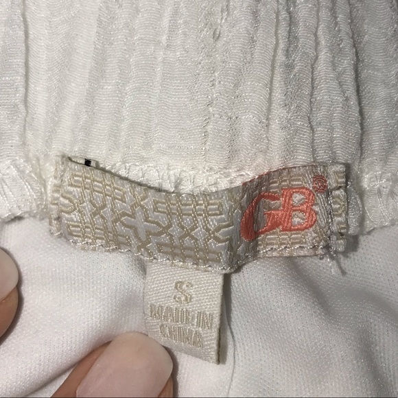 Ruffle shorts - Picture 3 of 3